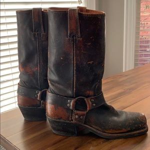 FRYE Harness 12R Boots
